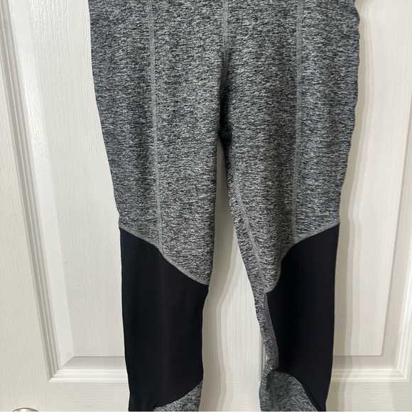 BEYOND YOGA Midi Space Dye Colorblock Black Zip Ankle Leggings, XS - Picture 2 of 5